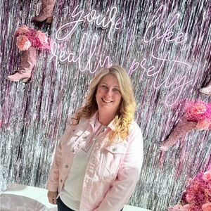 Meet your Posher, Alexandra